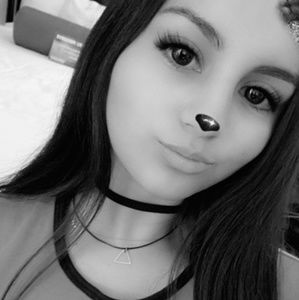 Meet your Posher, Isabella